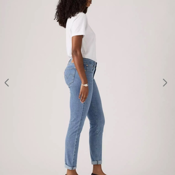 Classic Blue Women's mid rise boyfriend Jeans - Picture 3 of 14